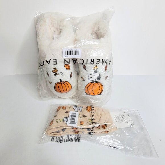 Peanuts Snoopy Fall Slippers & Socks Bundle - American Eagle AE SIZE 9 - NWT - Picture 2 of 12